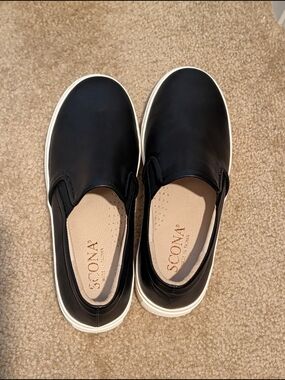 Scona,. Women's, Size 36, Slip-On Sneakers in Black
